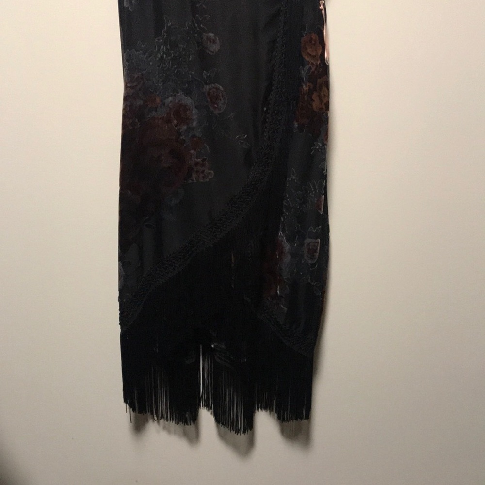 Dress - Picture 2 of 4
